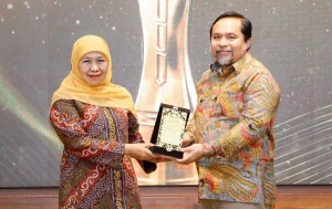 AMSI Awards 2026, Khofifah Titip Pentingnya Informasi Berkualitas di Era Post-Truth Foto BeritaJatim.com