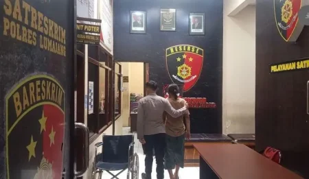 Bejat! Ayah di Lumajang Tega Tiduri Anak Tiri, Diancam Dibunuh kalau Buka Rahasia Foto BeritaJatim.com