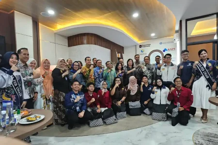 BRI Buka Gerai CERDAS PeKA di Unair, Perkuat Literasi Keuangan Digital Mahasiswa Foto BeritaJatim.com