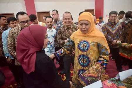 Batik Binaan Bank UMKM Jatim Curi Perhatian di Misi Dagang Jatim-Aceh Foto BeritaJatim.com