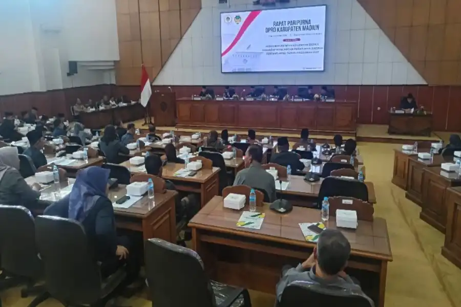 DPRD Madiun Soroti Jalan Rusak, Minta APBD 2027 Tak Hanya Habis untuk Belanja Rutin