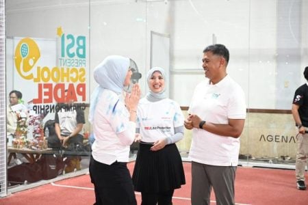Sinergi BSI dan Prudential Syariah Padukan Olahraga Padel dan Edukasi Keuangan di BSI International Expo 2026 Foto BeritaJatim.com