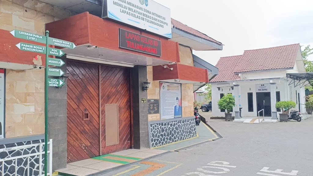 Dapat Pembebasan Bersyarat, Mantan Bupati Tulungagung Syahri Mulyo Keluar Lapas Besok Foto BeritaJatim.com