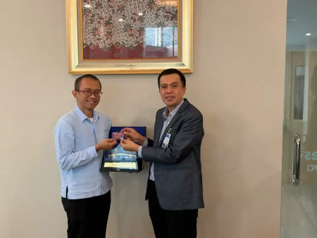 Mudahkan Transaksi Pasien, BRI BO Pahlawan Sediakan Layanan Perbankan di RSUP Surabaya Foto BeritaJatim.com