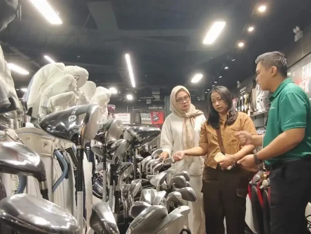 Gelar Oktober Sale, MST Golf Ciputra World Surabaya Tawarkan Diskon Hingga 66% dan Koleksi Premium Terbaru Foto BeritaJatim.com