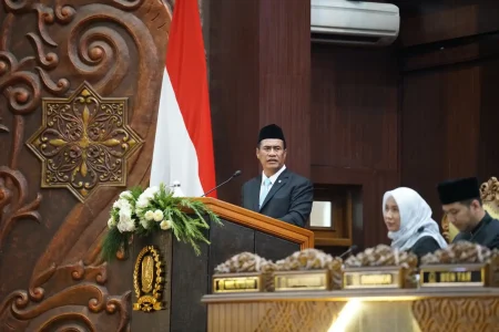 Mentan Amran Siapkan Bantuan Rp3 Triliun untuk Pertanian Jatim, Bangun Pembibitan Ayam di Malang Foto BeritaJatim.com