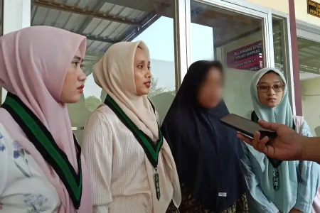 KOHATI HMI Sampang Kawal Kasus Dugaan Pelecehan Seksual di Camplong Foto BeritaJatim.com