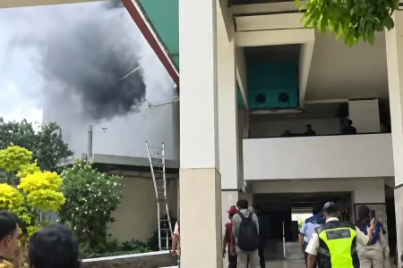 Ruang Jaringan Untag Surabaya Terbakar, DSI YPTA Targetkan Pemulihan Internet 24 Jam Foto BeritaJatim.com