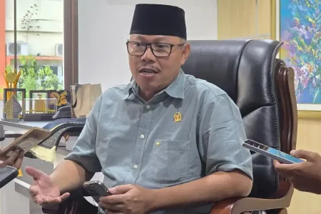 Usul Turunkan Status Pasar Saham, Ketua Komite IV DPD RI Protes Keras MSCI Foto BeritaJatim.com