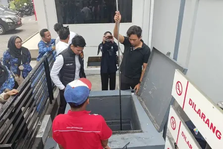 Temuan 6.000 Liter Pertalite Tak Dijual, Manajemen SPBU Kebon Rojo Blitar Bantah Menimbun Foto BeritaJatim.com