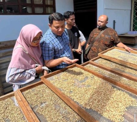 Eksplorasi Genetik Mikroba Kopi Arjuno, UB dan BRIN Gandeng Tangan Kembangkan Kultur Starter Lokal Foto BeritaJatim.com