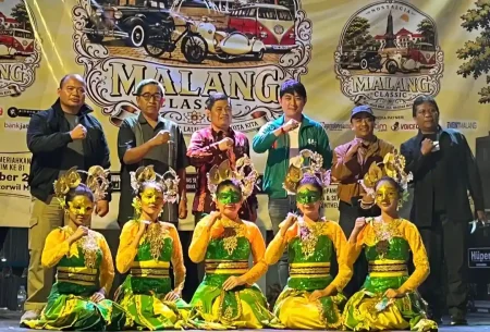 HUT ke-81 Jatim, Athena Flame Entertainment Dukung Hiburan Rakyat yang Digelar Bakorwil III Malang Foto BeritaJatim.com