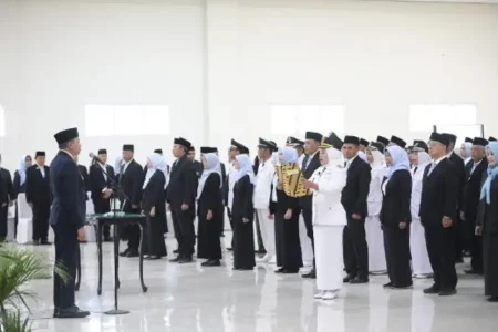 176 ASN Kota Malang Dilantik, Ini Pesan Wahyu Hidayat Foto BeritaJatim.com