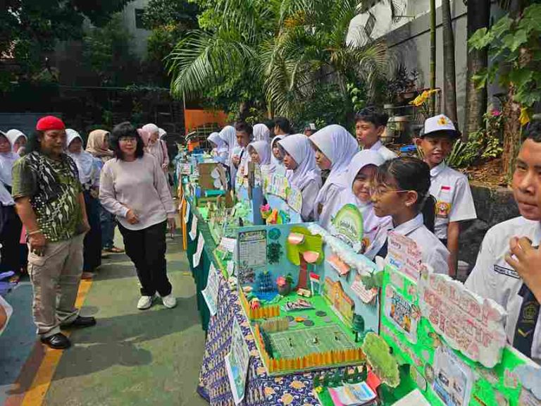 SMPN 259 Jakarta Gelar Panen Karya, Siswa Pamerkan Kreativitas Digital ...