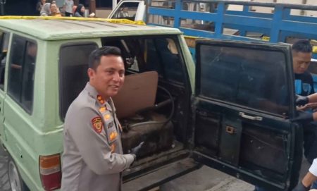 1.030 Liter Solar dan Pertalite Subsidi Ditimbun di Blitar, Polisi Dalami Keterlibatan 2 SPBU Foto BeritaJatim.com