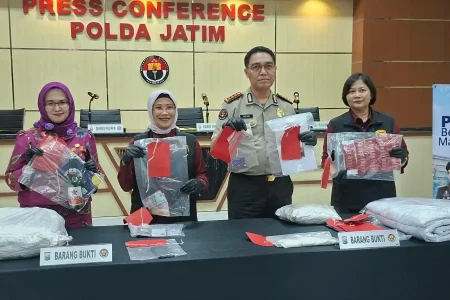 Polda Jatim Bongkar Eksploitasi Seksual di Sidoarjo, Korban Dipaksa Layani 300 Pria Hidung Belang Foto BeritaJatim.com