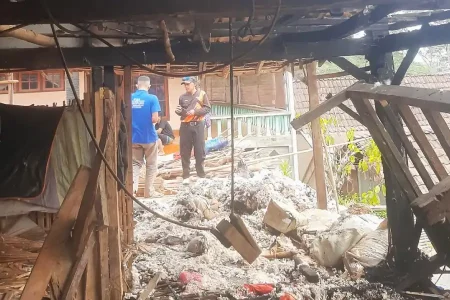 Ditinggal ke Rumah Keponakan, Rumah Lansia di Situbondo Terbakar Foto BeritaJatim.com