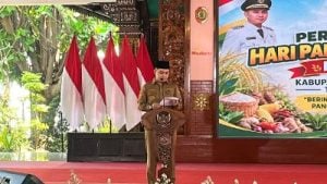 Peringati Hari Pangan Sedunia, Pemkab Mojokerto Salurkan Bantuan Rp349 Juta dan 160 Alat Pembuat Mie Foto BeritaJatim.com