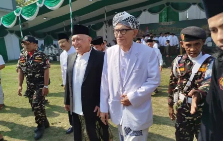 PBNU Gelar Upacara Hari Santri 2026 di Tebuireng Jombang, Gus Kikin Serukan Persatuan dan Jihad Keilmuan Foto BeritaJatim.com