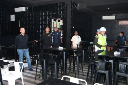 Antisipasi Peredaran Narkoba, Polresta dan BNNK Sumenep Razia Cafe dan Pelabuhan Foto BeritaJatim.com