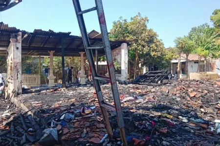Dua Rumah di Situbondo Terbakar, Kerugian Ditaksir Rp200 Juta Foto BeritaJatim.com